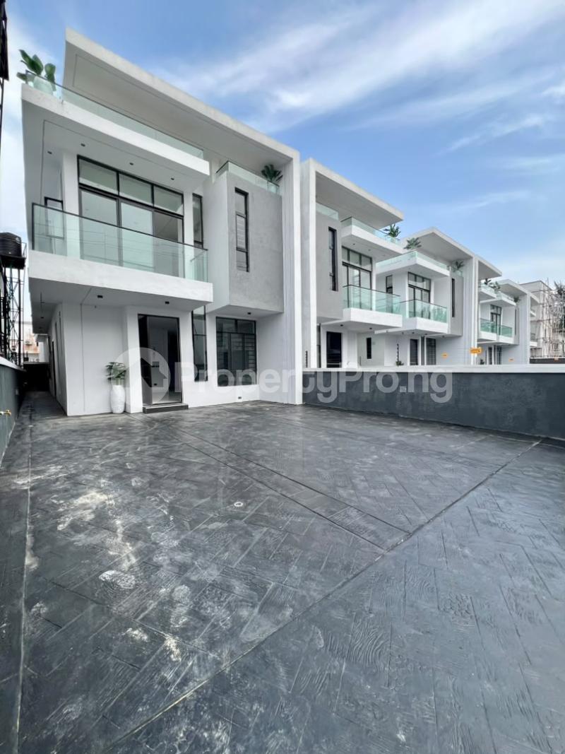 4 bedroom House for sale Ikota Lekki Lagos