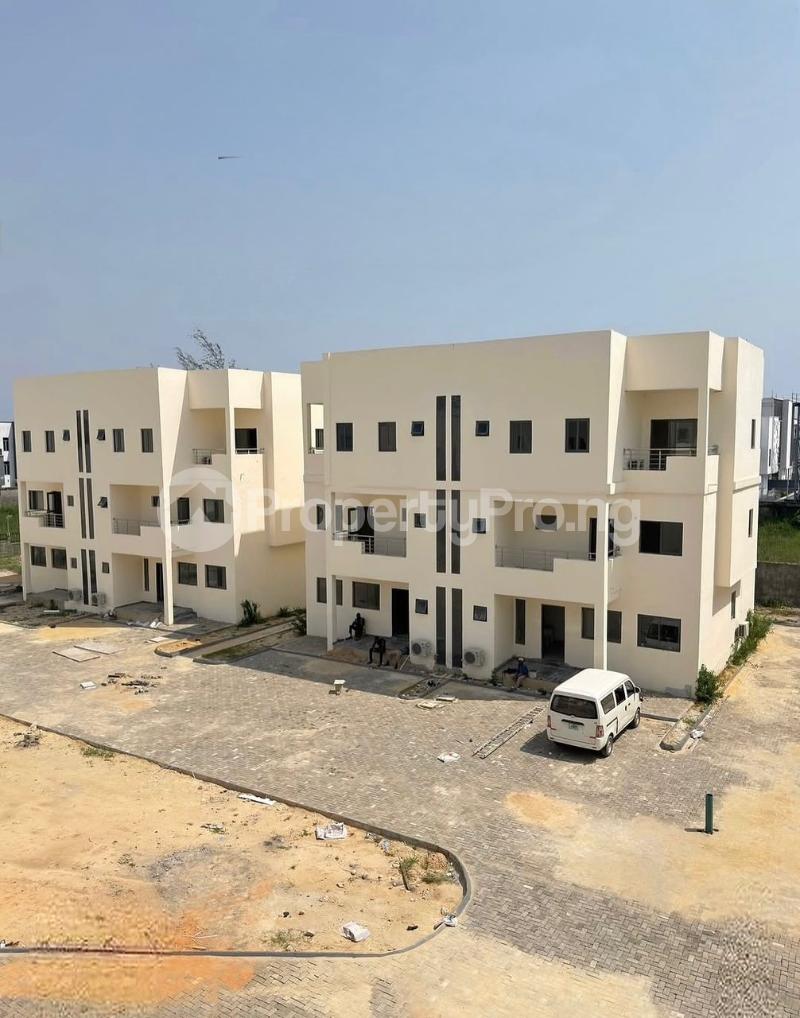 4 bedroom House for rent Osapa london Lekki Lagos