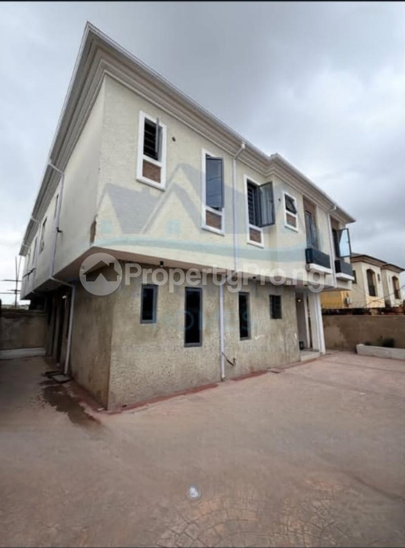 4 bedroom House for sale Ogba Lagos