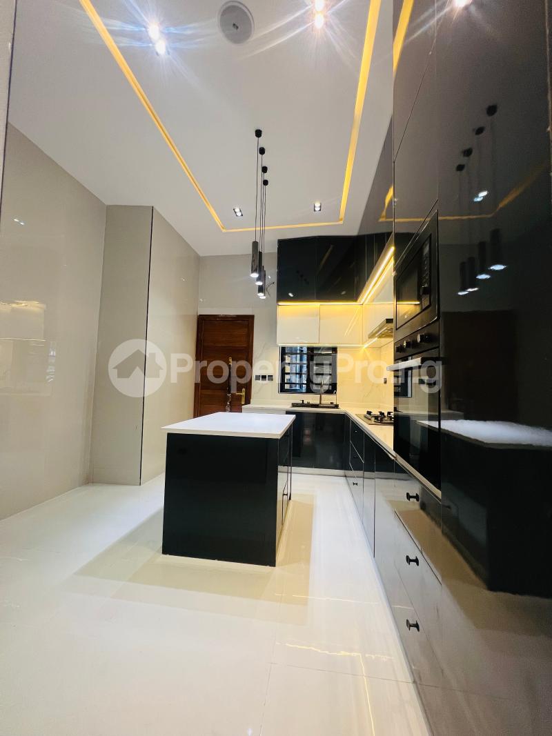 4 bedroom House for sale chevron Lekki Lagos