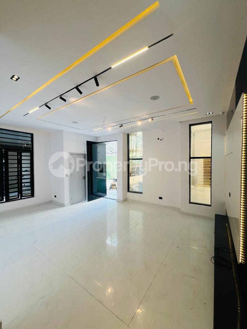 4 bedroom House for sale chevron Lekki Lagos