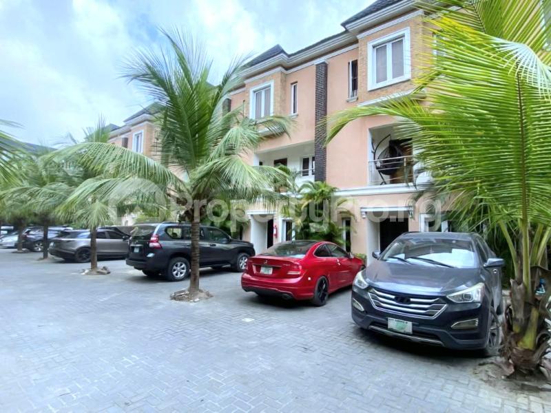 4 bedroom House for sale Osapa london Lekki Lagos
