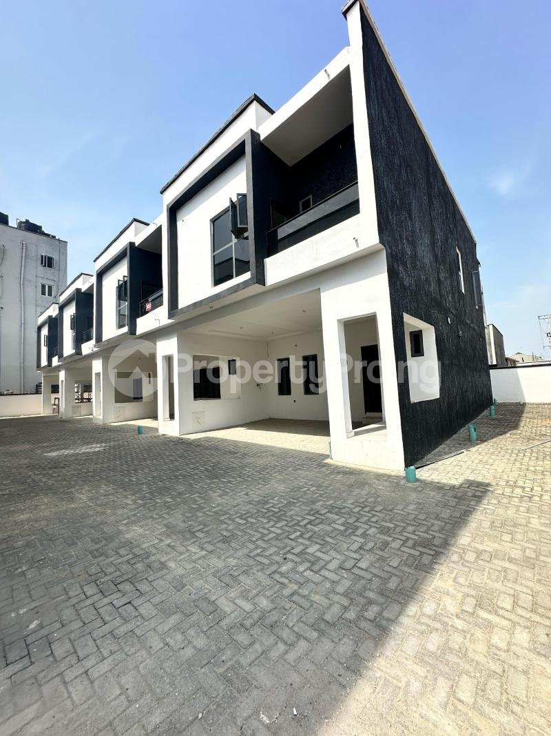 4 bedroom House for sale New Road Lekki Lagos - 1