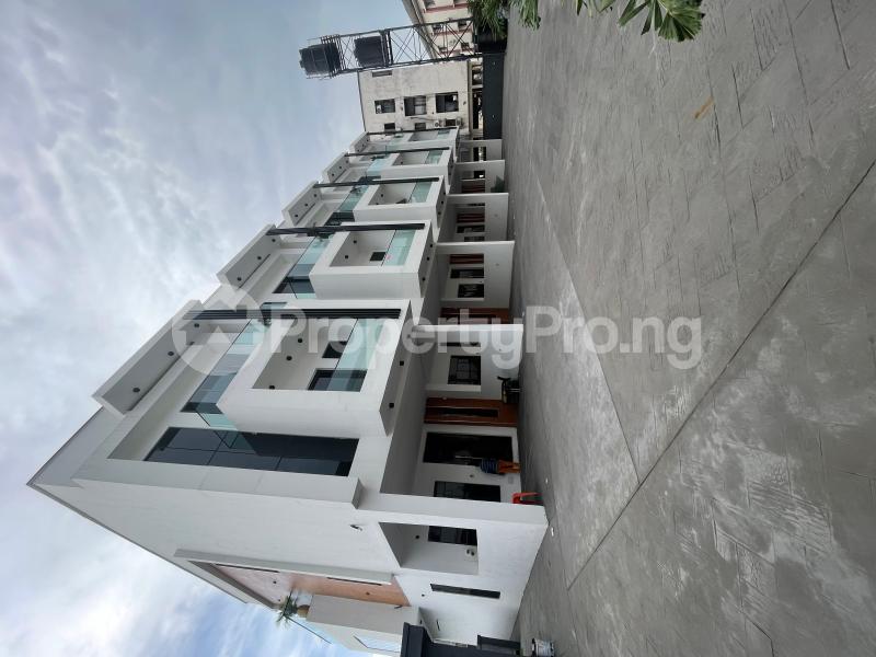 4 bedroom House for sale Osapa london Lekki Lagos