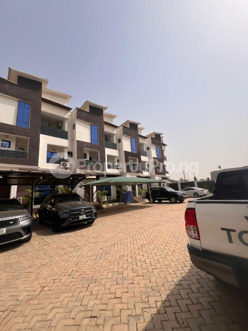 4 bedroom House for rent Gilmore Jahi Abuja