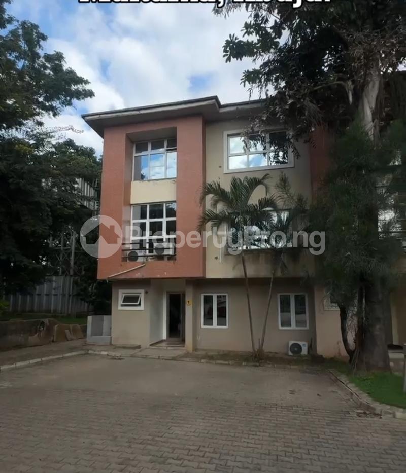 5 bedroom House for sale Tarred Road Maitama Abuja