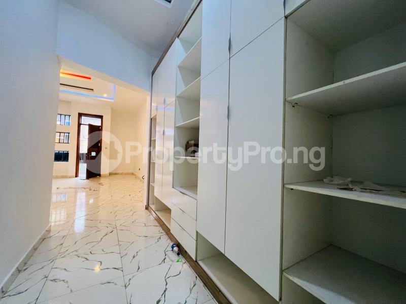4 bedroom House for rent Hrc Estate, Harris Drive Vgc VGC Lekki Lagos