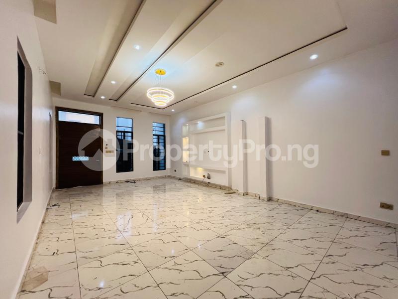 4 bedroom House for rent Hrc Estate, Harris Drive Vgc VGC Lekki Lagos