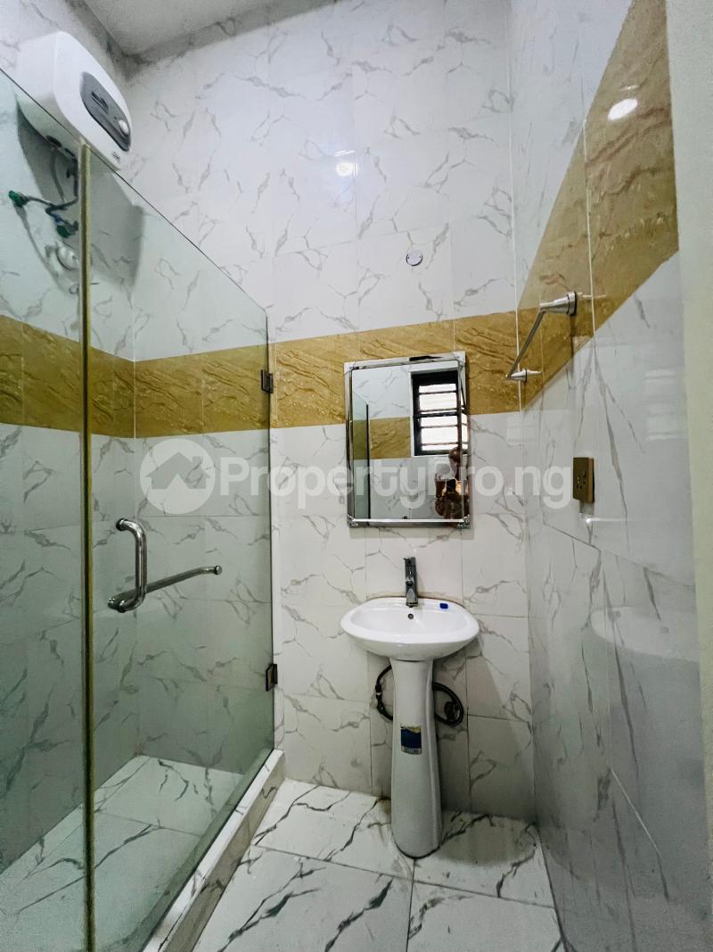 4 bedroom House for rent Hrc Estate, Harris Drive Vgc VGC Lekki Lagos