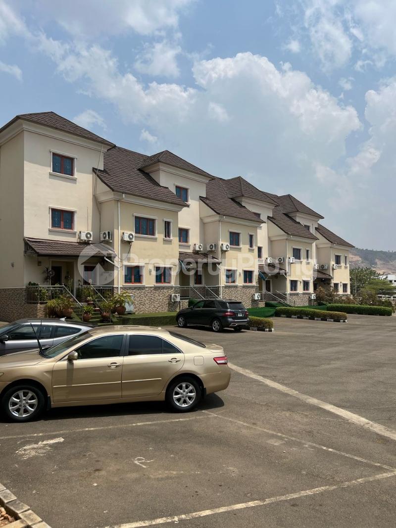 4 bedroom House for rent Diplomatic Zone Katampe Ext Abuja