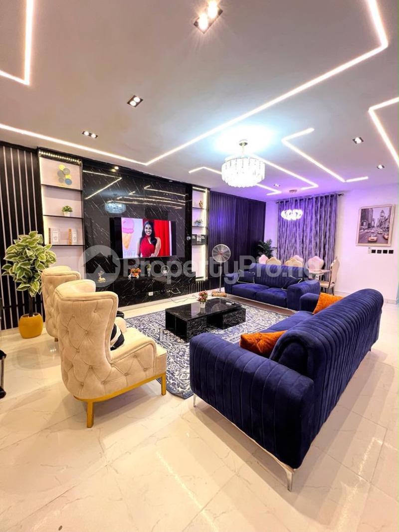 4 bedroom Flat / Apartment for shortlet Ajah Lagos