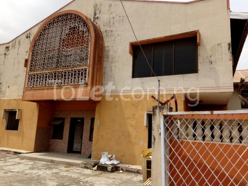 4 bedroom House for rent Off Lanre Awolokun Gbagada Lagos