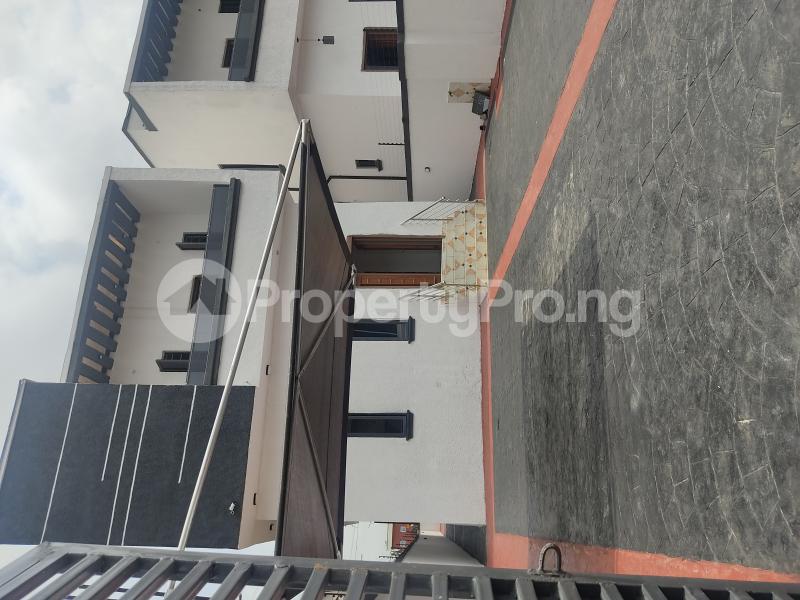4 bedroom House for sale Chevron Thomas estate Ajah Lagos