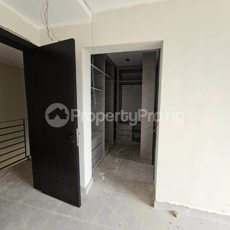 4 bedroom House for sale Obanikoro Obanikoro Shomolu Lagos