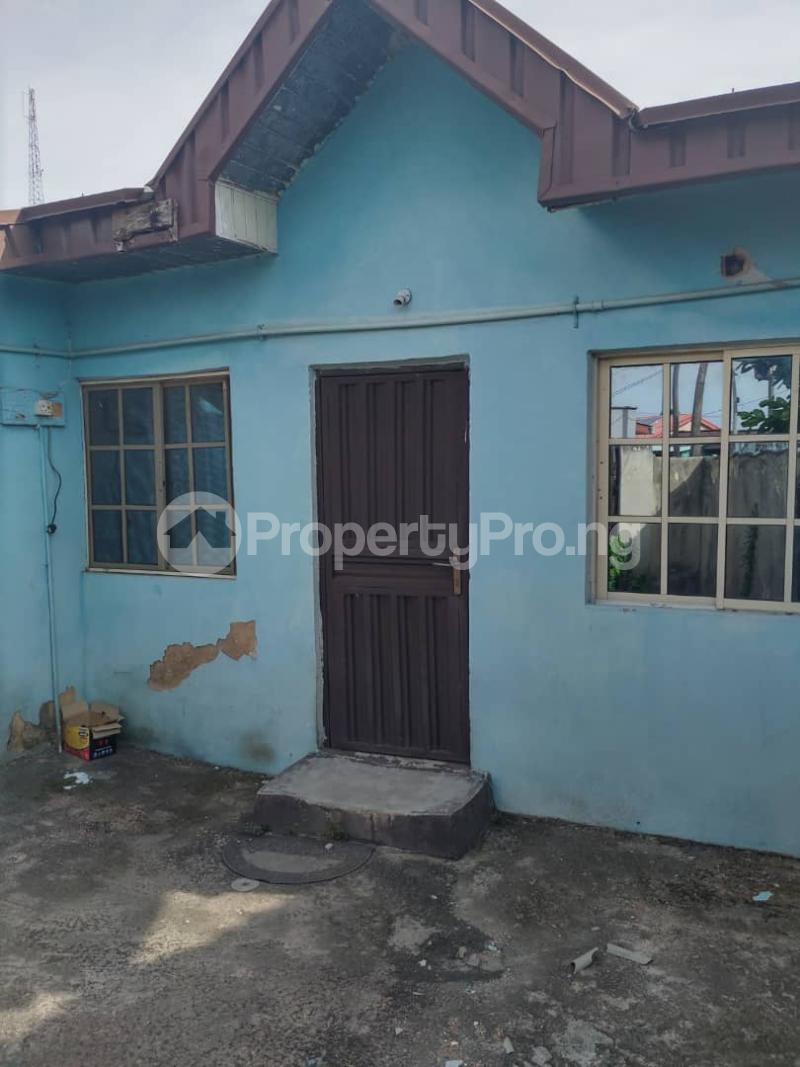 4 bedroom Flat / Apartment for sale Bankolemo Randle Avenue Surulere Lagos