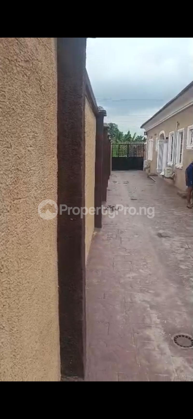 4 bedroom Flat / Apartment for rent Iya Moyo Street Obafemi Owode Ogun