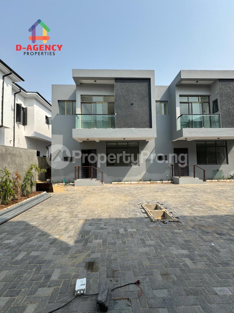 4 bedroom House for sale New Road Alpha Beach Igbo-efon Lekki Lagos