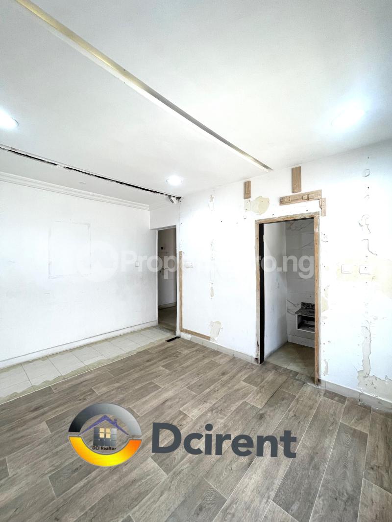 5 bedroom Commercial Property for rent Lekki Phase 1 Lekki Lagos