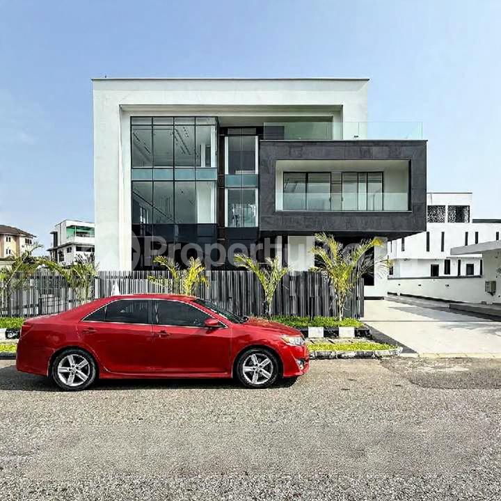 5 bedroom House for sale Osapa london Lekki Lagos