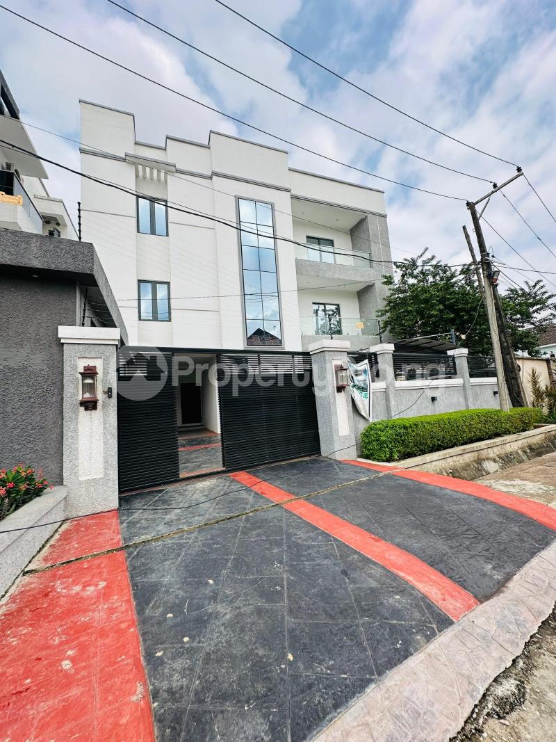 5 bedroom House for sale Omole phase 1 Ojodu Lagos