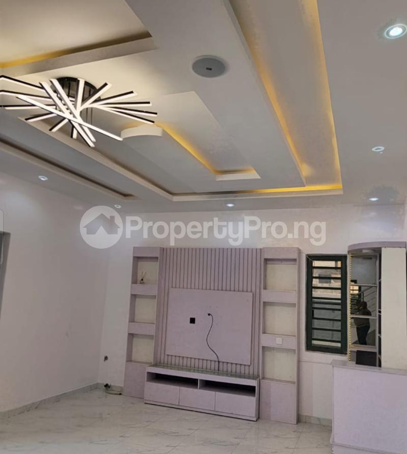 4 bedroom House for sale Omole phase 2 Ojodu Lagos