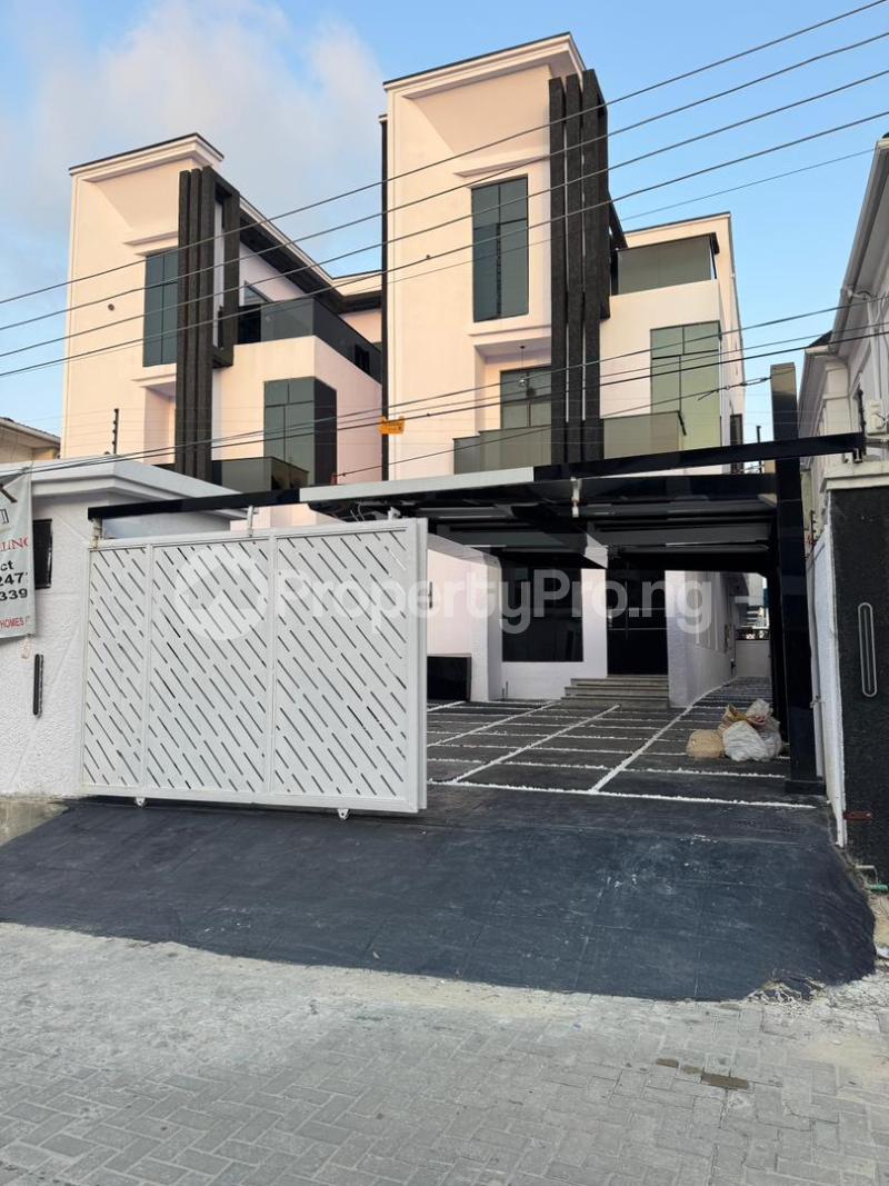 House for sale Orchid Road, Lekki Lagos. Features: All Rooms Ensuite. Spacious Compound. Fitted Kitchen. Cinema. ?microwave. ?oven. ?beautiful Pop Lighting. Lekki Gardens estate Ajah Lagos