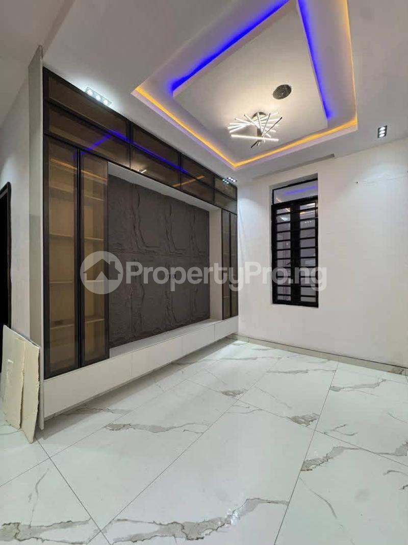 5 bedroom House for sale Lekki Lagos