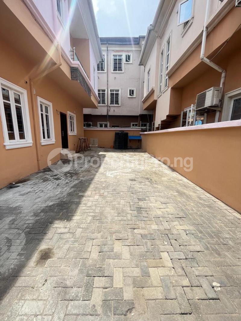 5 bedroom House for rent Ologolo Ologolo Lekki Lagos