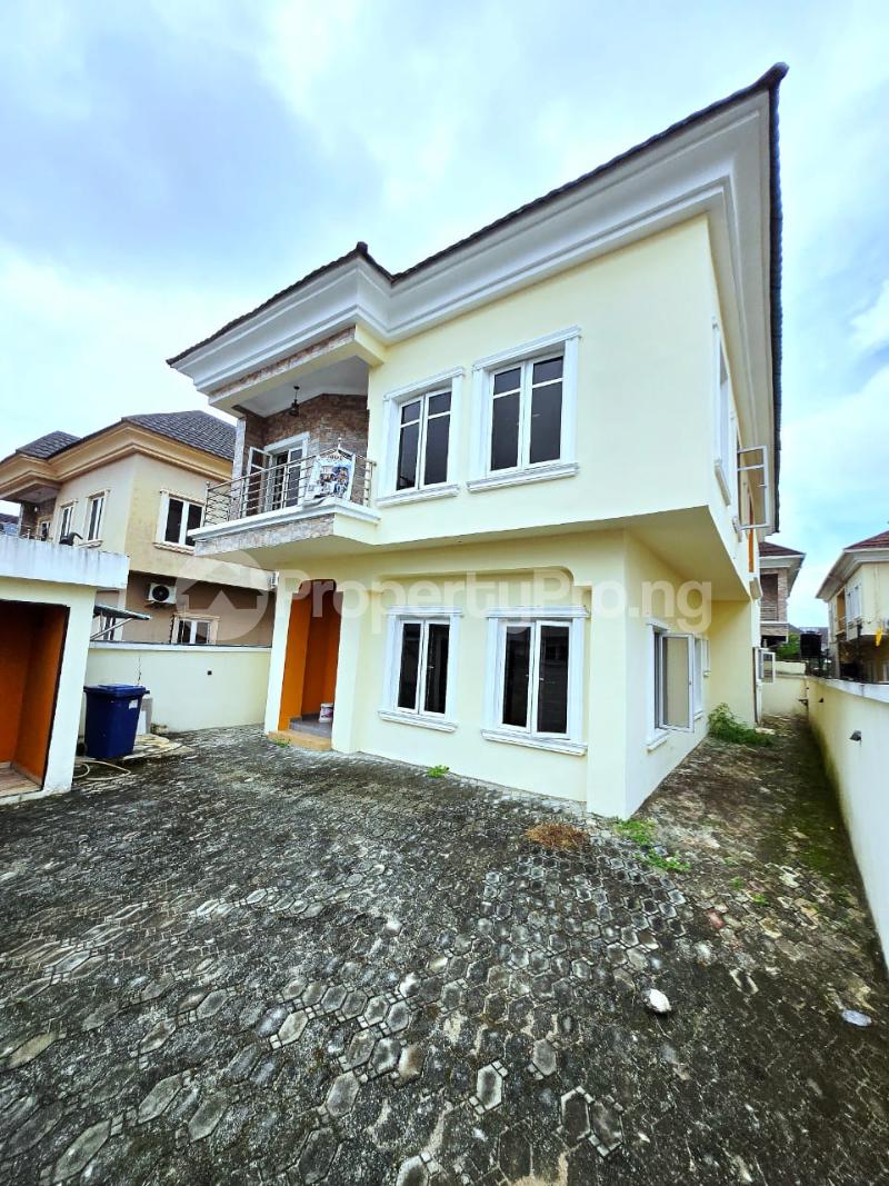 5 bedroom House for rent Ikota Lekki Lagos