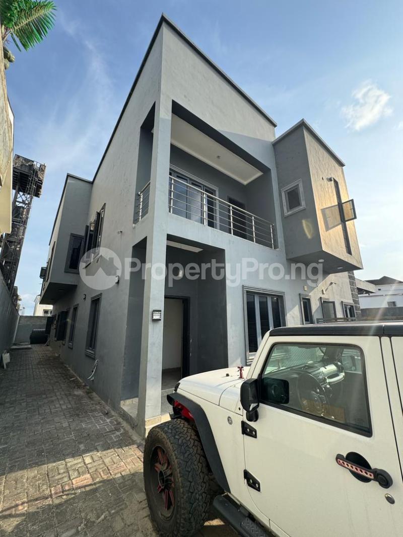 5 bedroom House for rent The Palm Residence Estate, Jakande, Lekki Lagos. Jakande Lekki Lagos