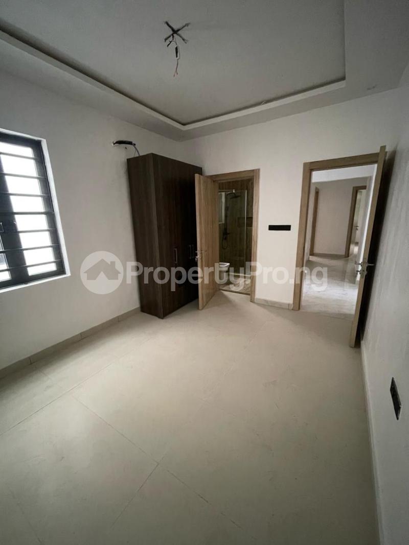 5 bedroom House for sale Ologolo Lekki Lagos