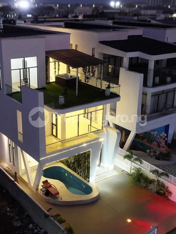 5 bedroom House for sale Chevron Lekki Lagos