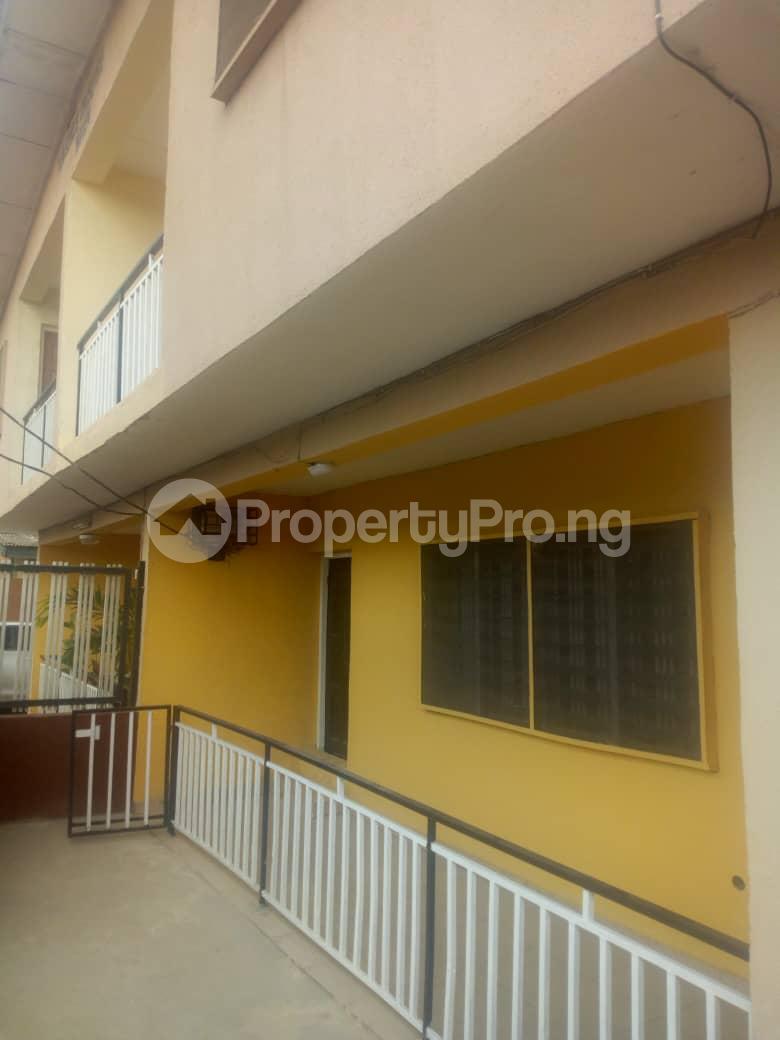 5 bedroom House for rent Inside An Estate Court OGBA GRA Ogba Lagos