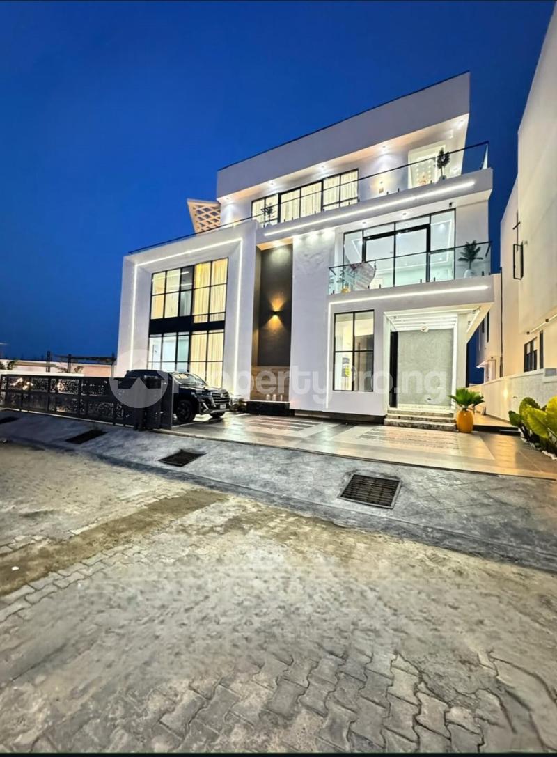 6 bedroom House for sale Chevron Lekki Lagos
