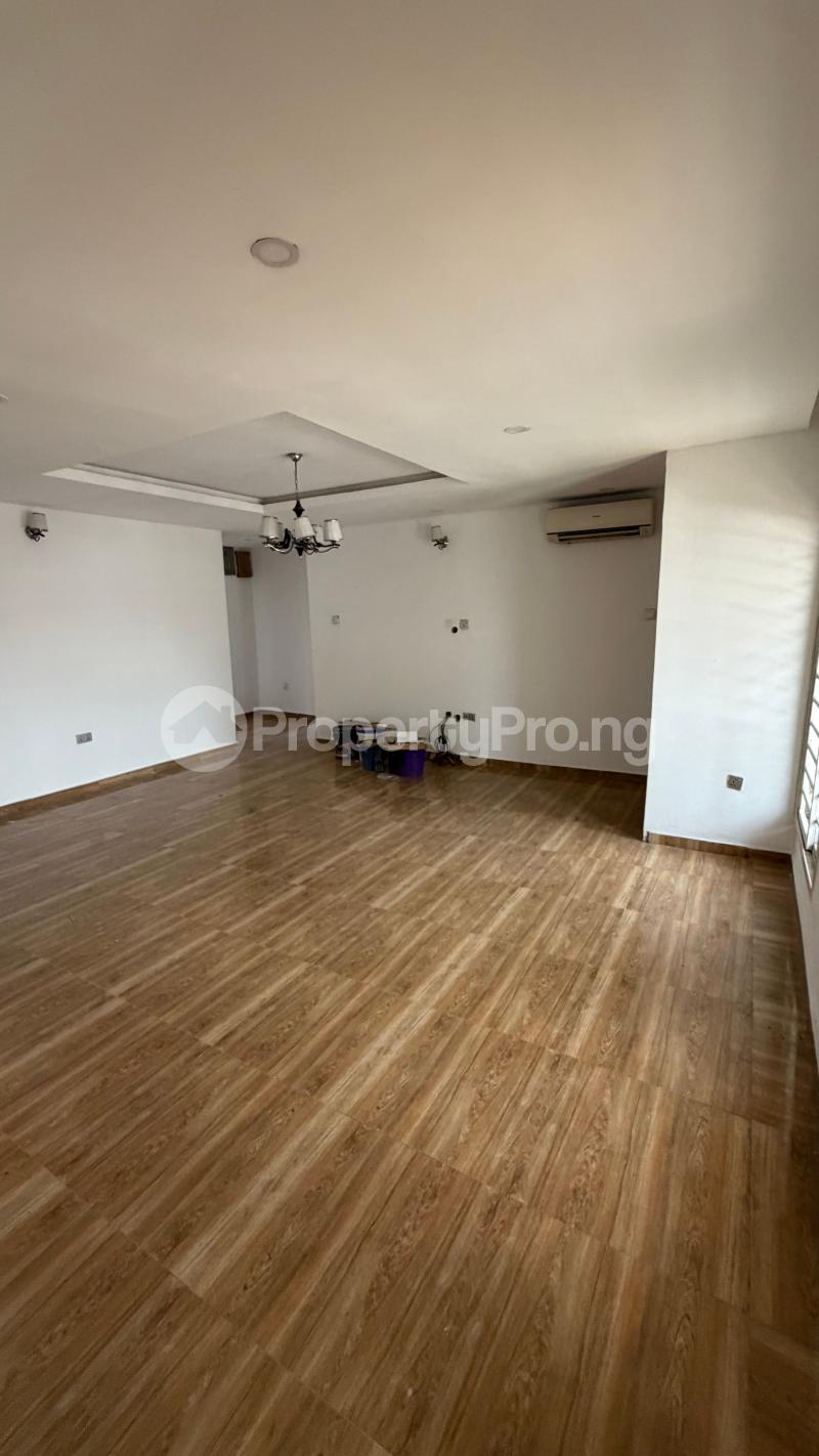 3 bedroom Flat / Apartment for rent Ocean Breeze Estate, Ologolo Lekki Lagos