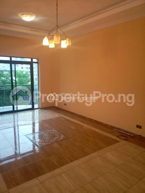 3 bedroom Flat / Apartment for rent ONIRU Victoria Island Lagos