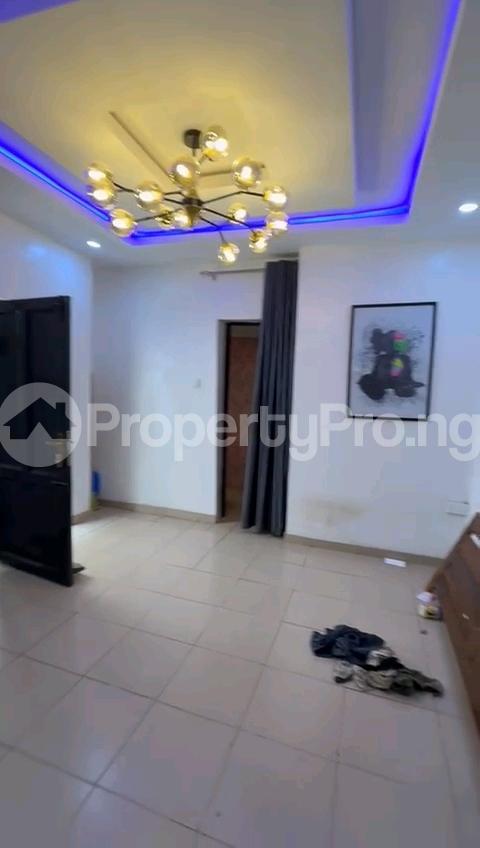 1 bedroom Flat / Apartment for rent Shodipe Street Fola Agoro Yaba Lagos
