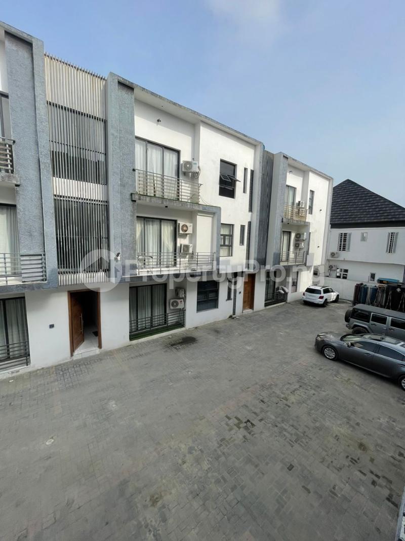 2 bedroom House for rent chevron Lekki Lagos
