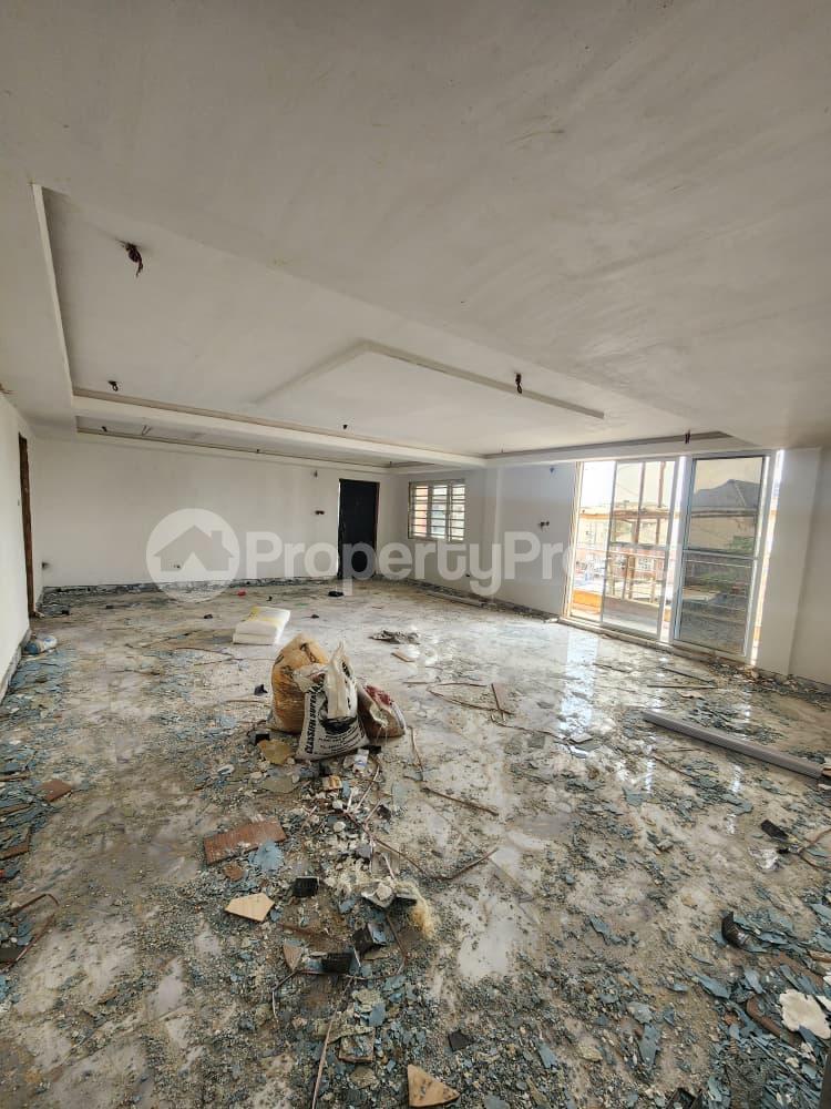 3 bedroom Flat / Apartment for rent Off Mabo Ojuelegba Surulere Lagos