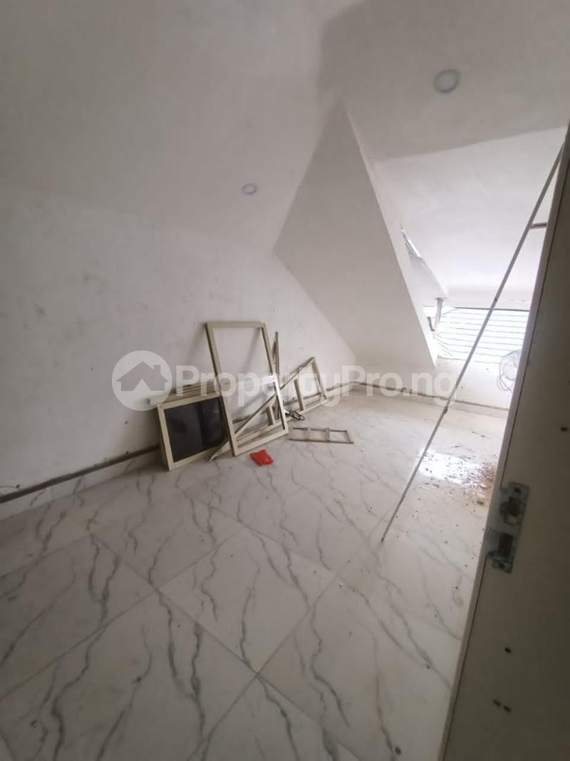 4 bedroom Flat / Apartment for rent Iponri Surulere Lagos