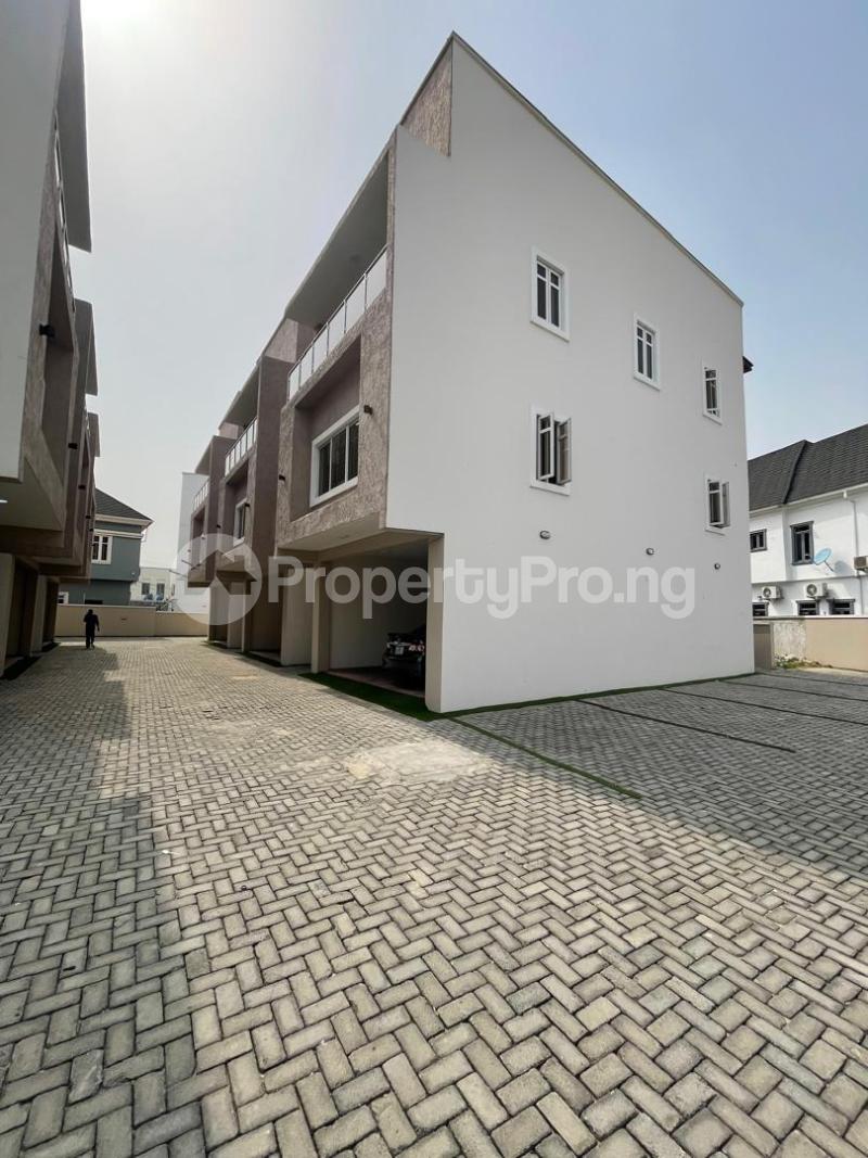 4 bedroom House for sale Ikota Lekki Lagos