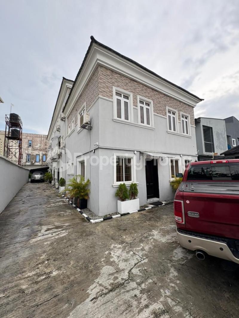 3 bedroom Flat / Apartment for rent  Lekki Phase 1 Lekki Lagos