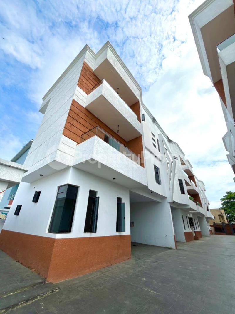 4 bedroom House for sale Osapa london Lekki Lagos