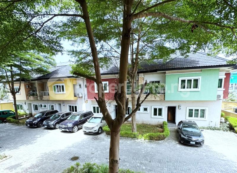 4 bedroom House for rent Ikate Lekki Lagos