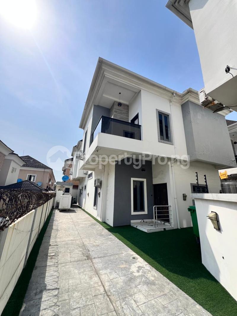 5 bedroom House for rent Chevyview Estate, Chevron Drive Lekki Lagos