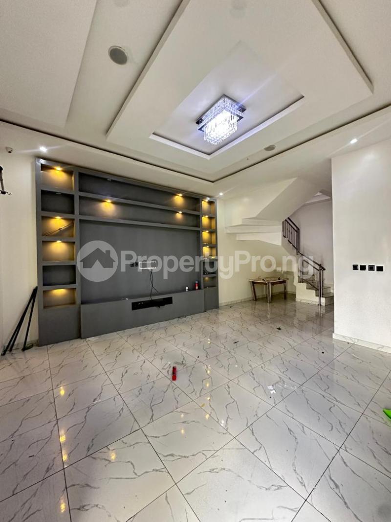 4 bedroom House for sale Chevron Lekki Lagos
