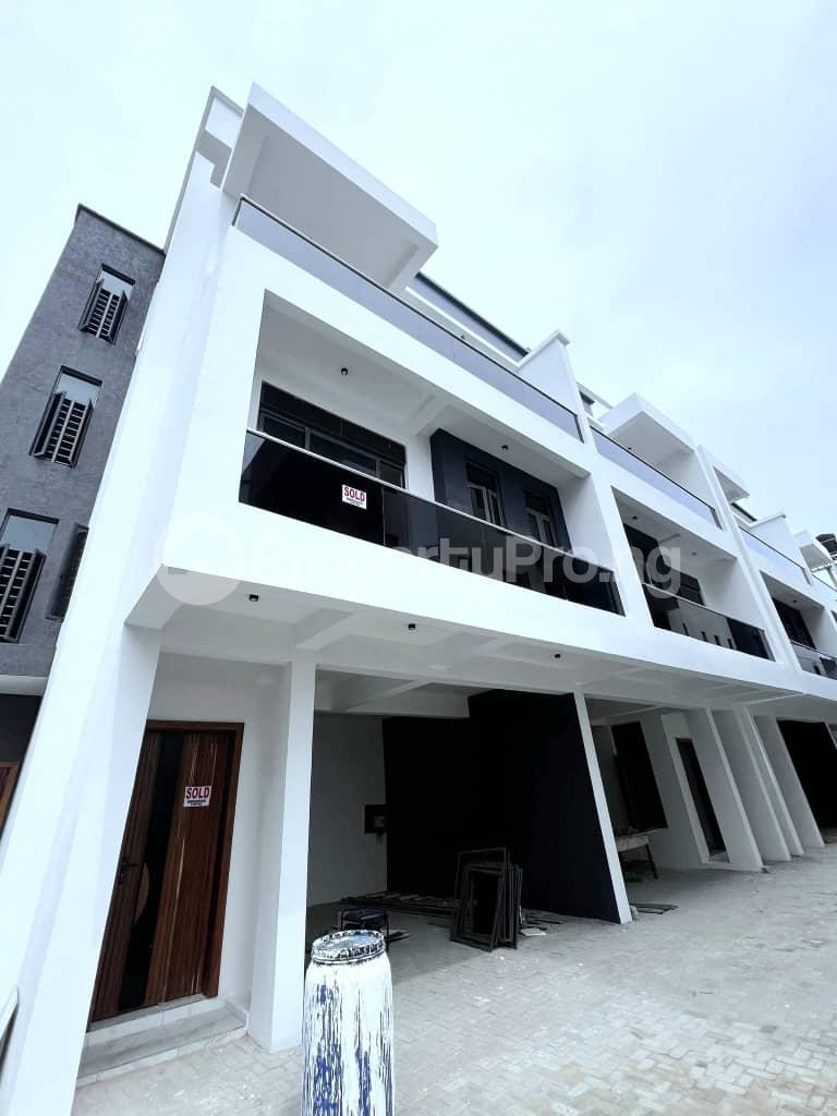 4 bedroom House for sale Ologolo Lekki Lagos