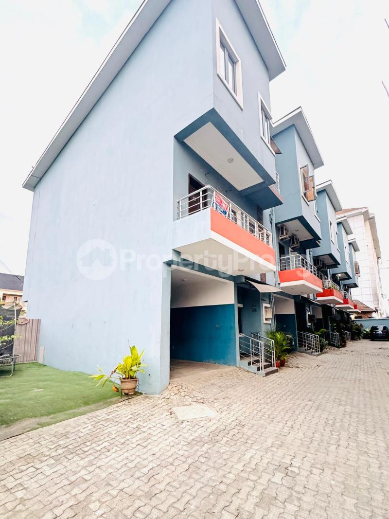 4 bedroom House for rent Osapa london Lekki Lagos