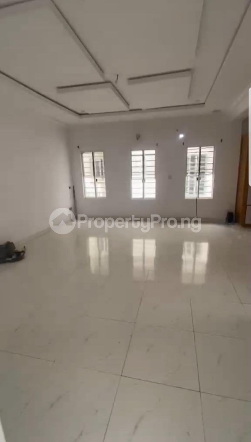 1 bedroom Flat / Apartment for rent Along Lekki Expressway Lekki Lagos