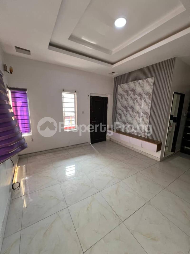 1 bedroom Flat / Apartment for rent orchid Lekki Lagos